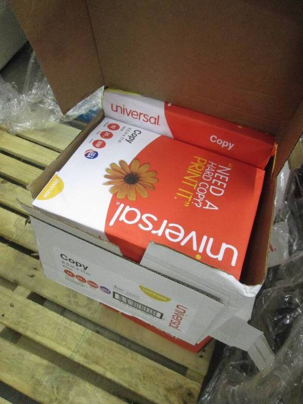 9  Reams of Universal 20 lb 8.5x11 ...