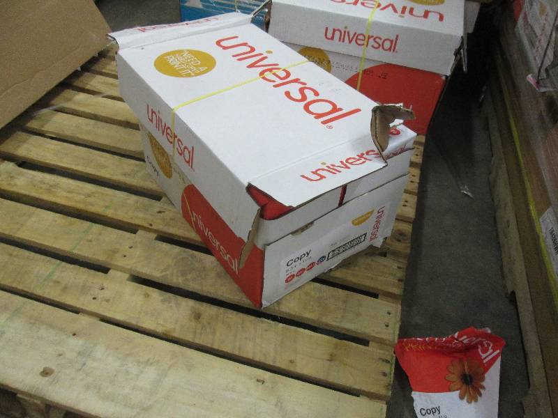 Case of Universal 20 lb 8.5x11 Prin...