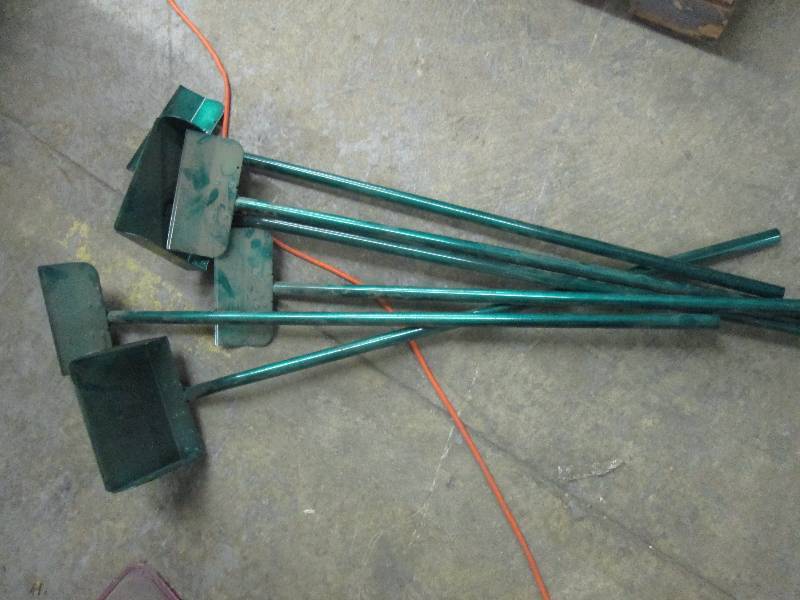 Lot of 3 Sets Pet Poo Scrapers & Pa...