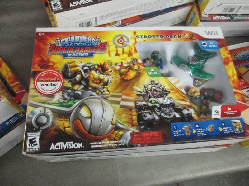 Lot of 2 Wii Skylanders Supercharge...
