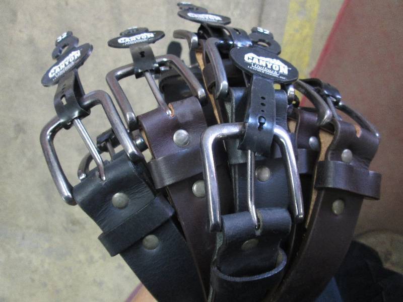 Lot of 9 - Black & Brown 32 in Cany...