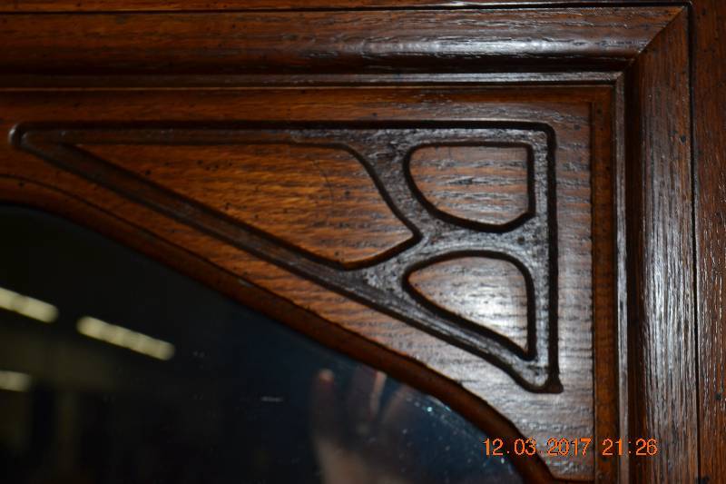 lot 29 image: Long Dresser With Mirror