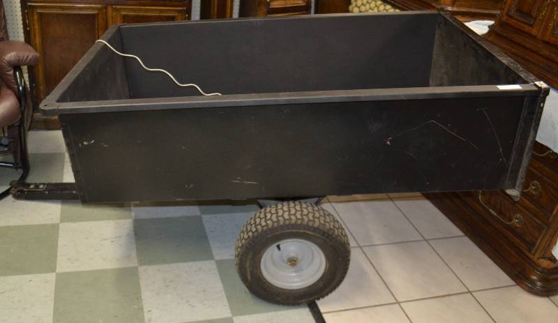 lot 72 image: Yard Trailer  that Tilts
