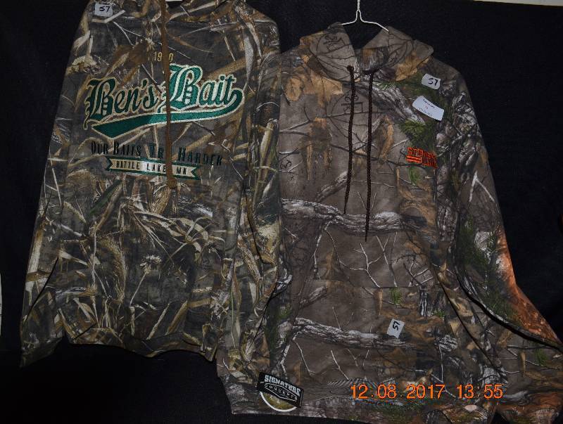 lot 83 image: 2 Brand New Sweatshirts