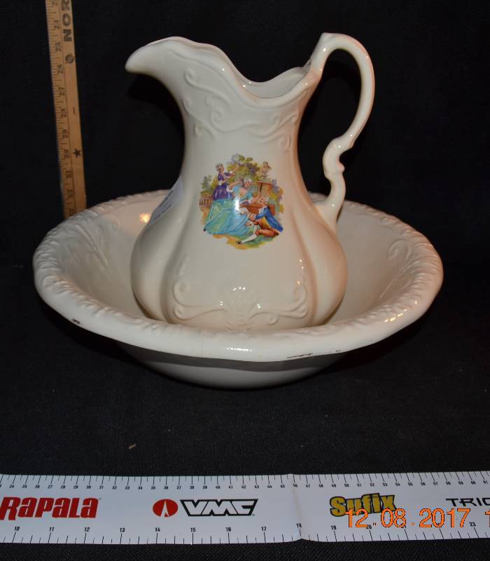 lot 111 image: Ewer and Wash Bowl