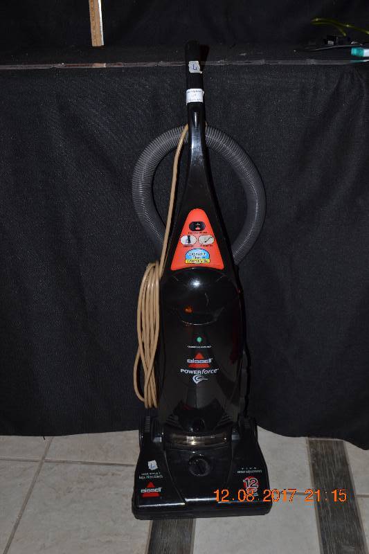 lot 128 image: Bissell Vacuum Powerforce