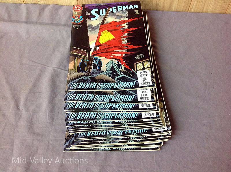 lot 17 image: Superman Comics