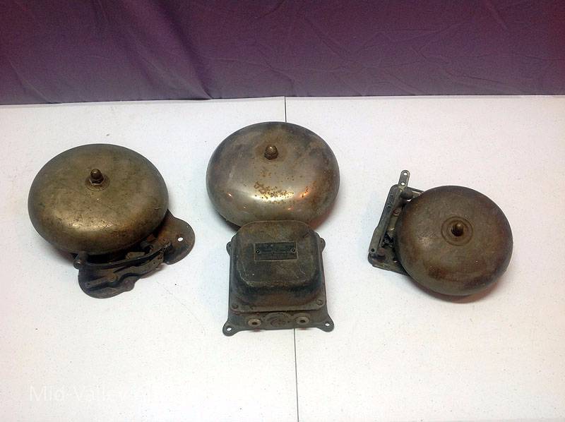 lot 38 image: Vintage Bells