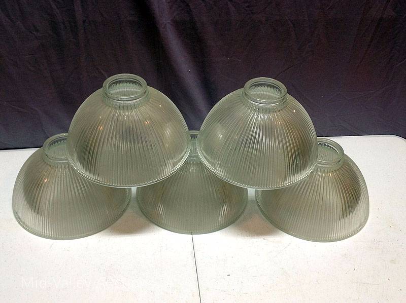 lot 64 image: Glass Lamp Shades