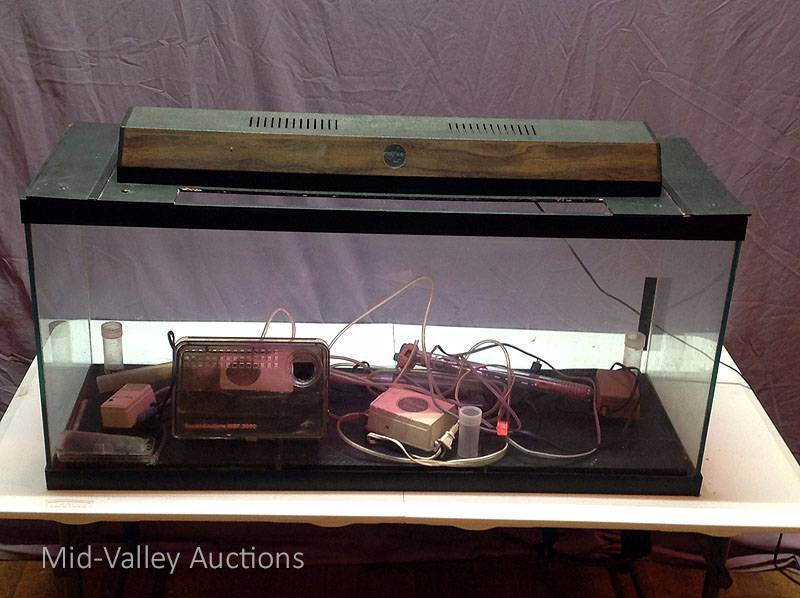 lot 72 image: Aquarium