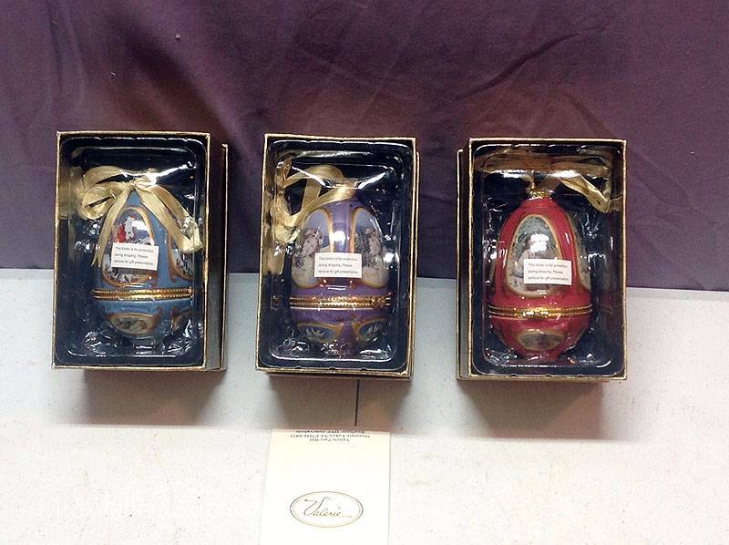 lot 78 image: Musical Egg Ornaments 2