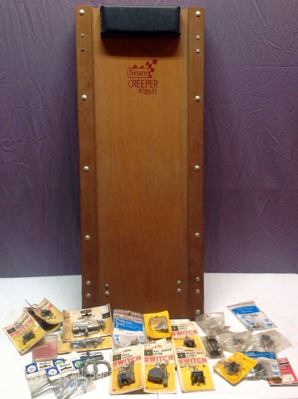 lot 82 image: Creeper & Switches