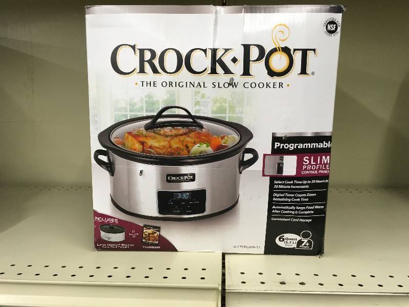 lot 114 image: 6 QT CROCK POT WLITTLE DIPPER CROCK