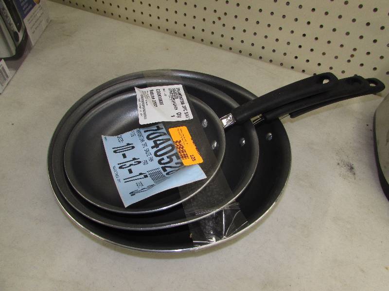 lot 125 image: TRAMONTINA 3PC SAUTE PAN