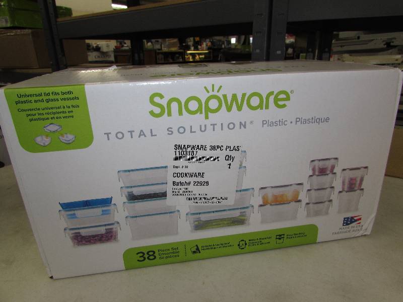 SNAPWARE 38PC PLASTIC