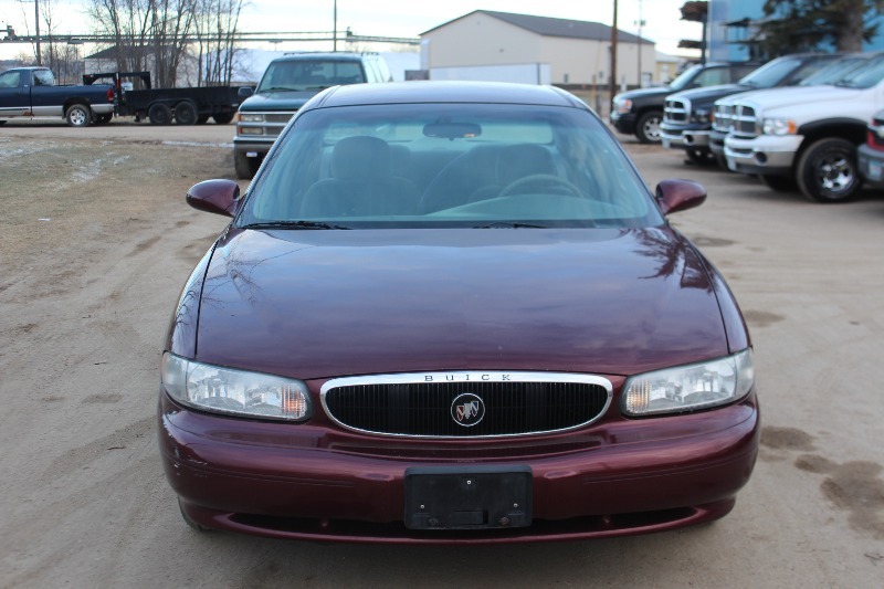 lot 2083 image: 2002 Buick Century Custom