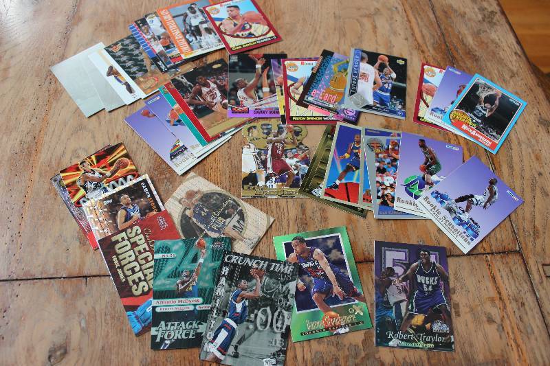 40 Basketball Inserts Cards...