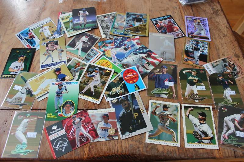 40 Basseball Inserts Cards...