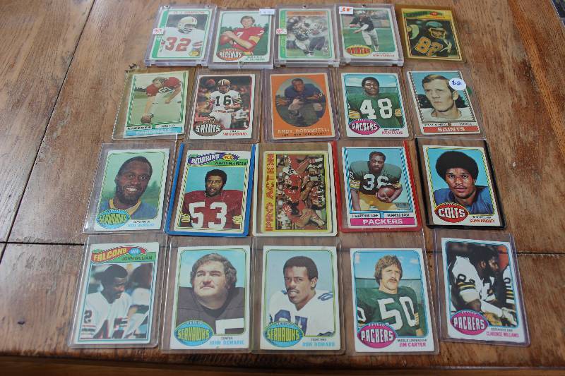 Lot of 1970 Football Cards...