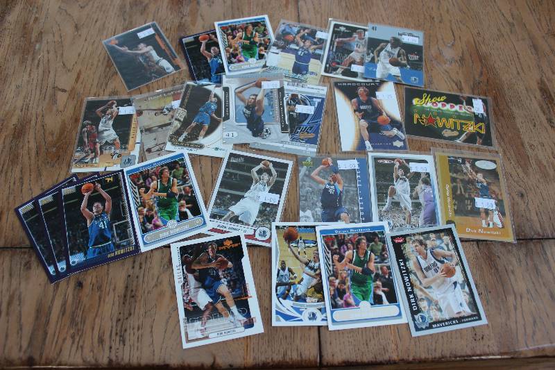 25 Dirk Nowitzki Cards...