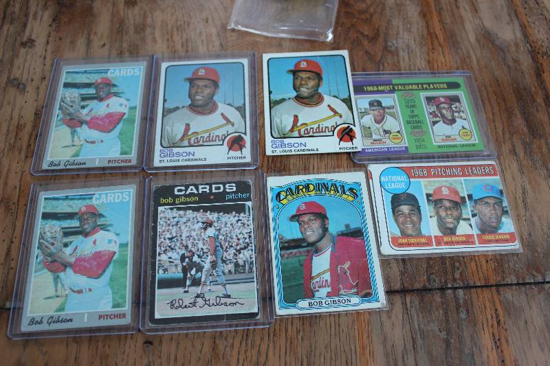 Lot of Bob Gibson Cards...