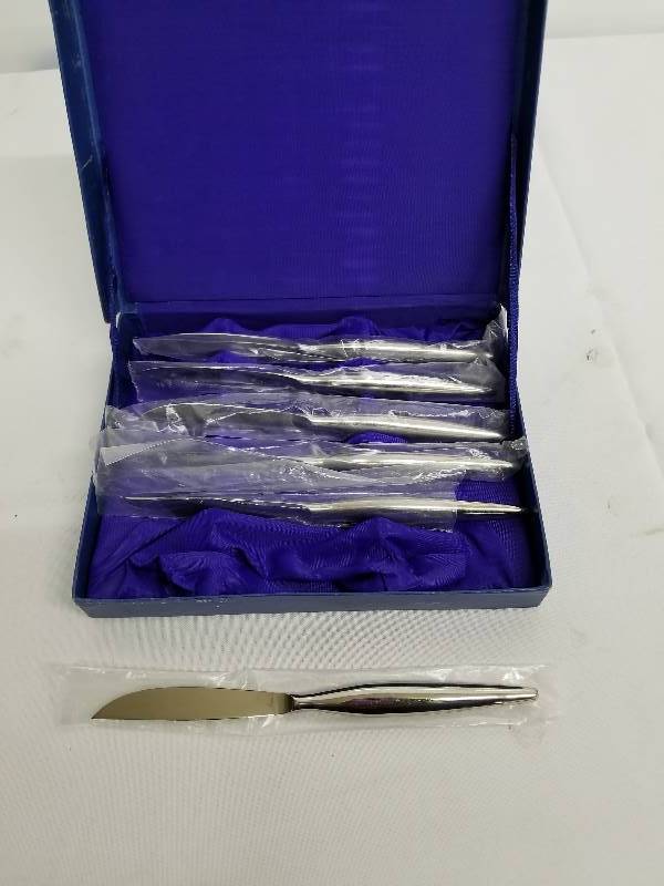 Velvet Box of Fruit Knives