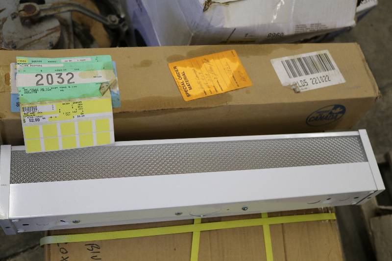 Florescent Workbench Light
