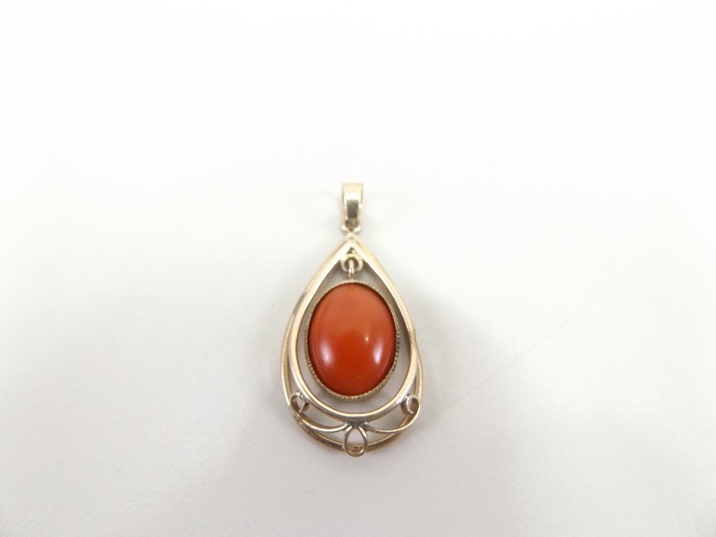 14k Gold Pendant with Red Stone (2.2 grams Total Weight)