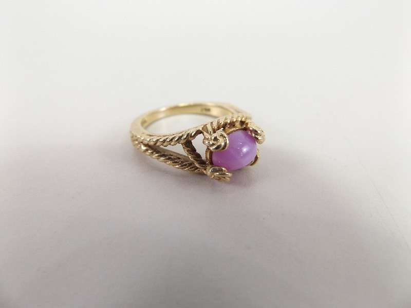 14k Gold Ring with Pink Stone (4.8 grams Total Weight)