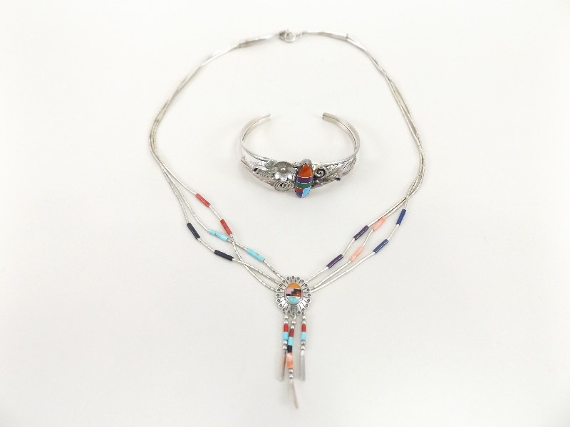 .925&nbspSterling Silver Native American Style Necklace and Bracelet (25.3 grams Total Weight)