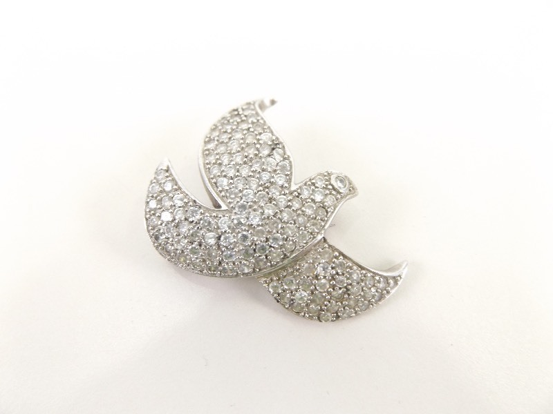 Medium Sized&nbsp.925&nbspSterling Silver Crystal Dove Brooch (9.6 grams Total Weight)