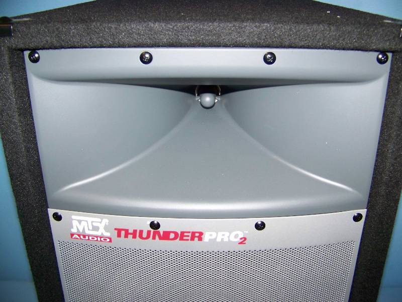 lot 16 image: MTX Audio, Thunder Pro 2, 2-Way, Professional PA  Loudspeaker