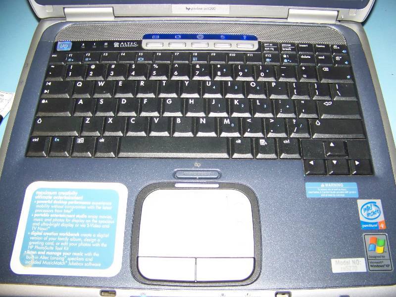 lot 40 image: Hewlett Packard (HP), Pavilion, ze5200, Laptop Computer with Power Supply