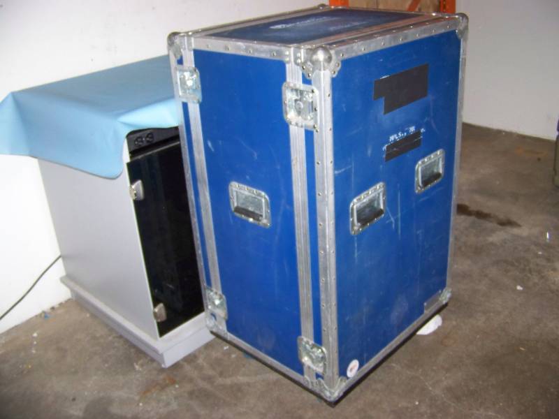 lot 79 image: Anvil Cases, Hard-Sided, Equipment  Component Rack Case with Power Strips  Outlets on Wheels