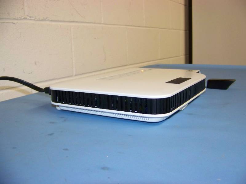 lot 30 image: Casio, XJ-A140, DLP Projector with HDMI and Remote Control