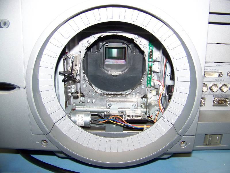 lot 70 image: Sanyo, PLC-XF60A, Large Venue, LCD Projector