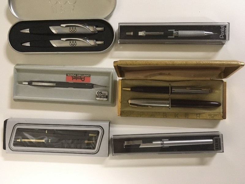 lot 16 image: Pen & Pencil Sets Parker Pentel
