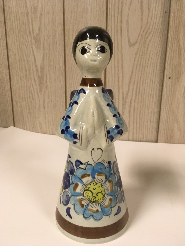 lot 67 image: Pottery Angel Candleholders