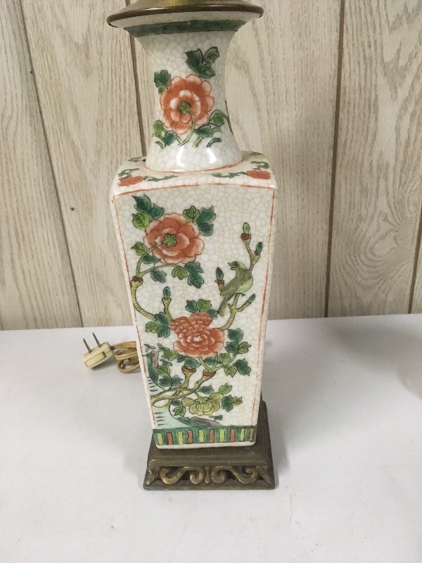 lot 60A image: 2 Lamps & Beaded Shade