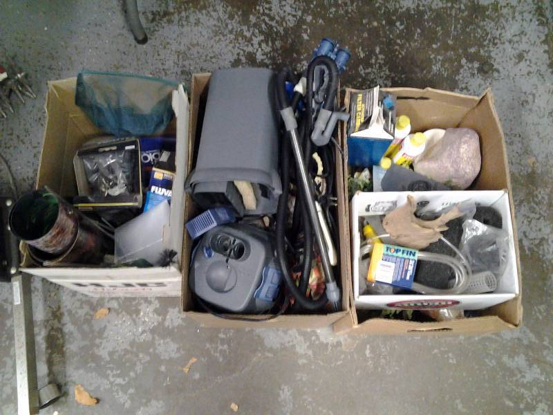 lot 3 image: 3-Boxes Of Aquarium Supplies & Accessories