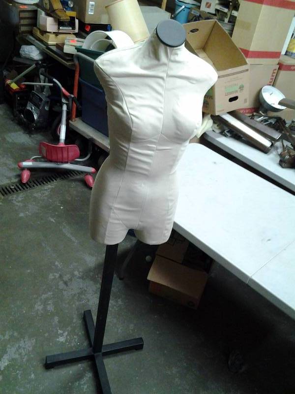 lot 13 image: Dress Form With Stand
