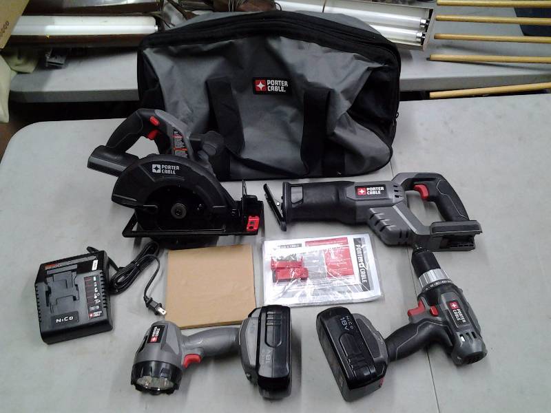 lot 15 image: Porter Cable 18 Volt Rechargeable