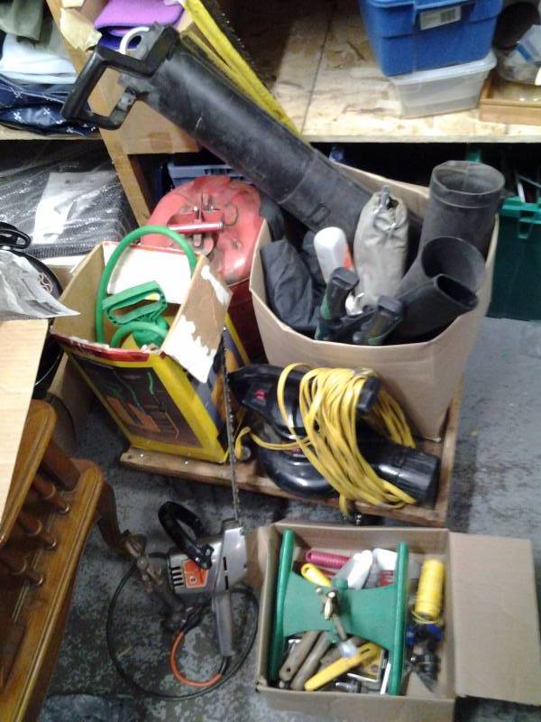 lot 41 image: Lot Of Lawn & Garden Related