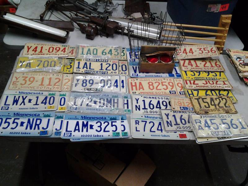 lot 43 image: Collection Of Licence Plates & Vintage Road Side Reflector Set