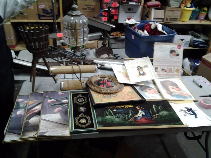 lot 45 image: Old Deck Lamp, Planter, Hanging Lamp, Wall Decor, Frames, Northern Bath Tissue Girls, Norman Rockwell, Others
