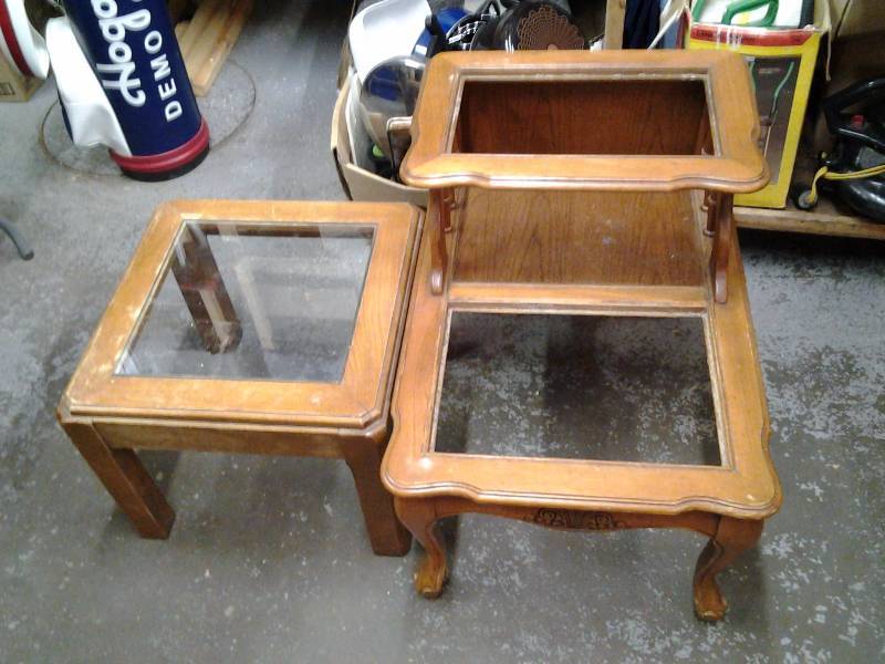lot 50 image: 2-End Tables (One No Glass)