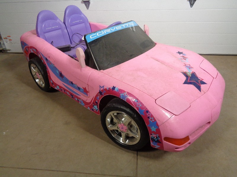lot 138 image: Corvette Power Wheel Car