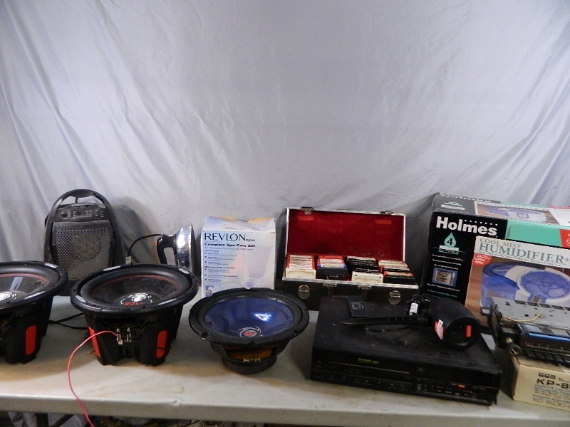 lot 86 image: Assorted Electronics