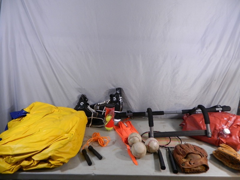 lot 95 image: Sporting Goods