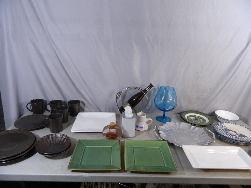 lot 135 image: Expensive Dishes and More